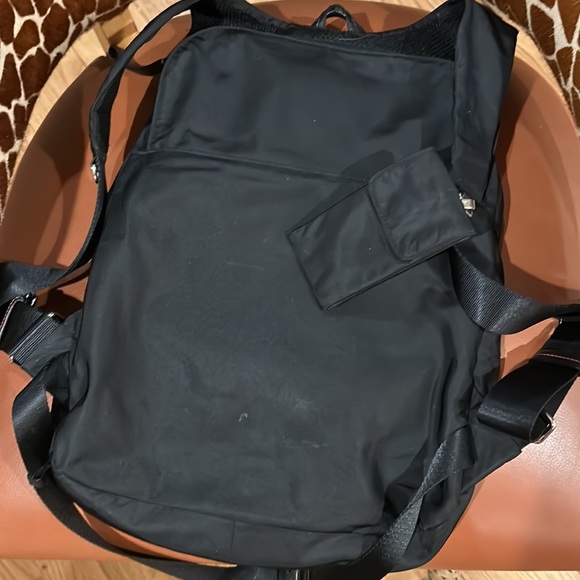 Tumi backpack - Picture 5 of 8